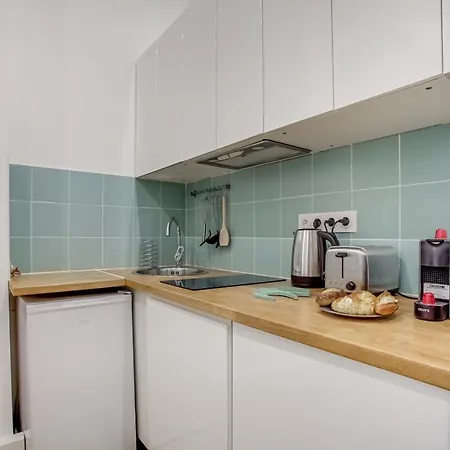 Flat For 4 Located In The Heart Of Paris * Paryż